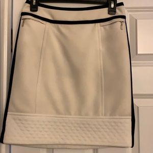 Great White House black market winter white skirt